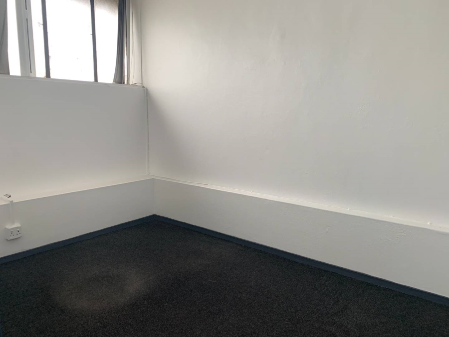To Let Commercial Property for Rent in Paarden Eiland Western Cape